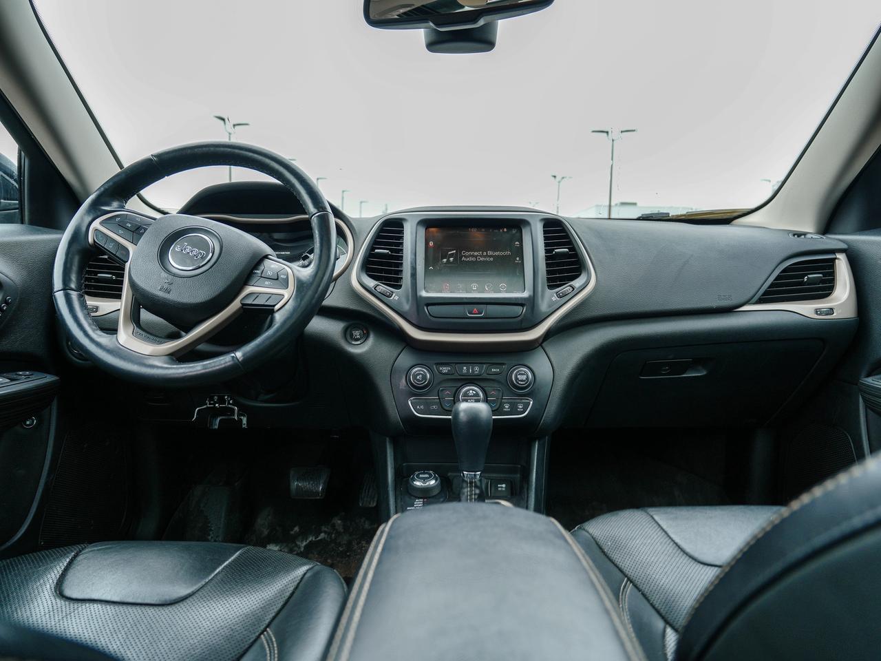 2016 Jeep Cherokee Limited | LEATHER | PANO ROOF | NAVI | 4WD Photo