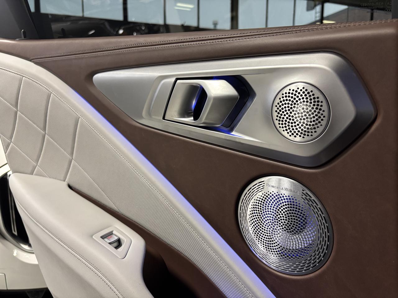 2024 BMW XM 644HP|AWD|NO LUX TAX|BOWERSDIAMOND|NAV|ARVIEW|HUD| Photo