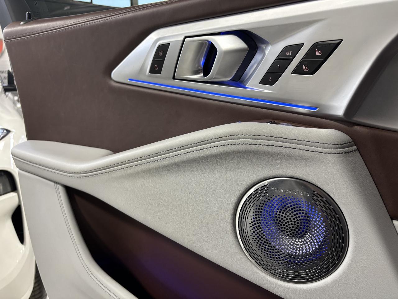 2024 BMW XM 644HP|AWD|NO LUX TAX|BOWERSDIAMOND|NAV|ARVIEW|HUD| Photo