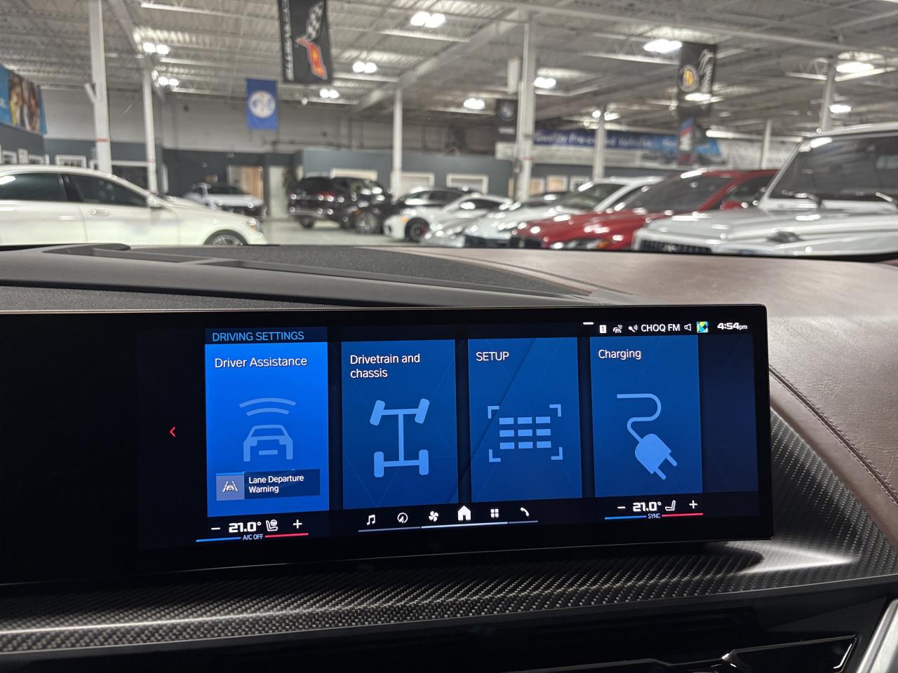 2024 BMW XM 644HP|AWD|NO LUX TAX|BOWERSDIAMOND|NAV|ARVIEW|HUD| Photo