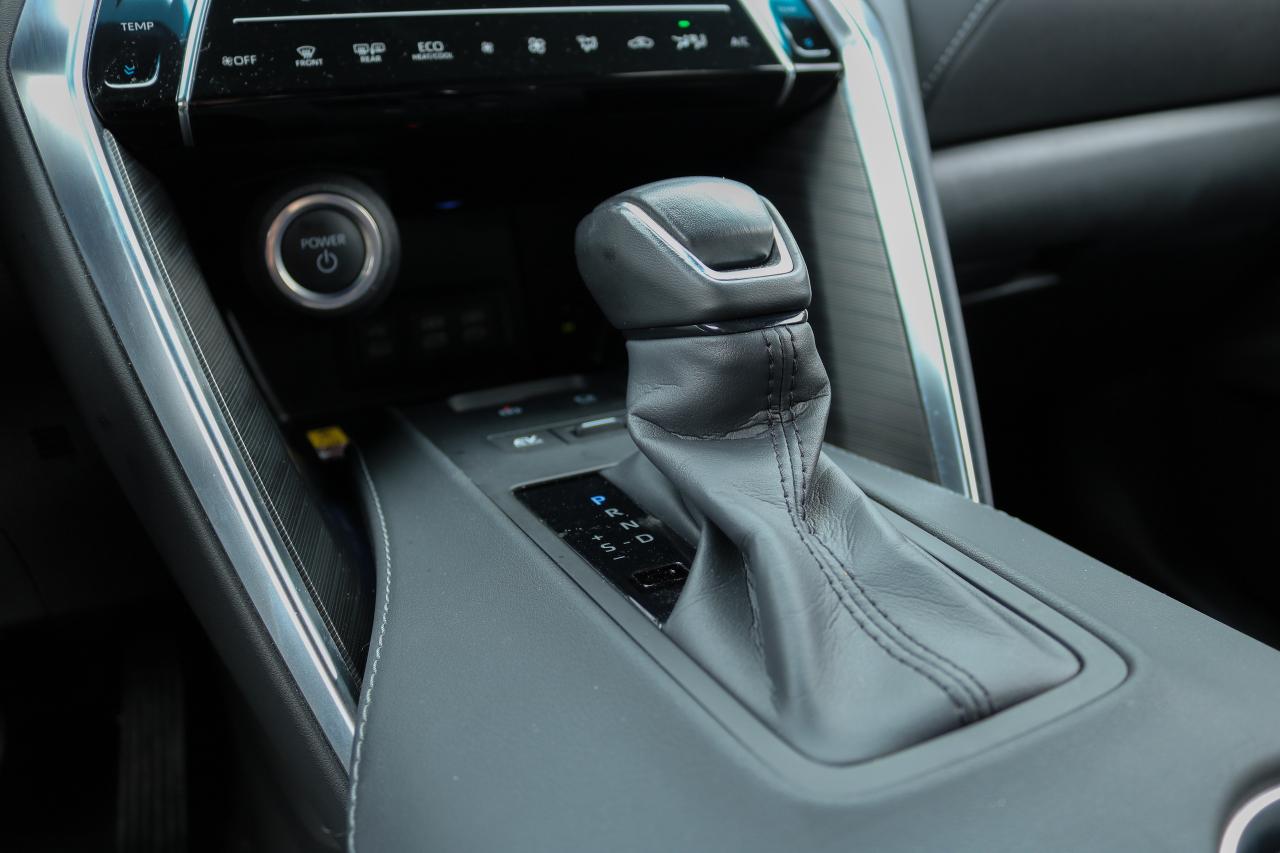 2023 Toyota Venza XLE AWD | JBL AUDIO  | HEATED SEATS | BLUETOOTH | Photo