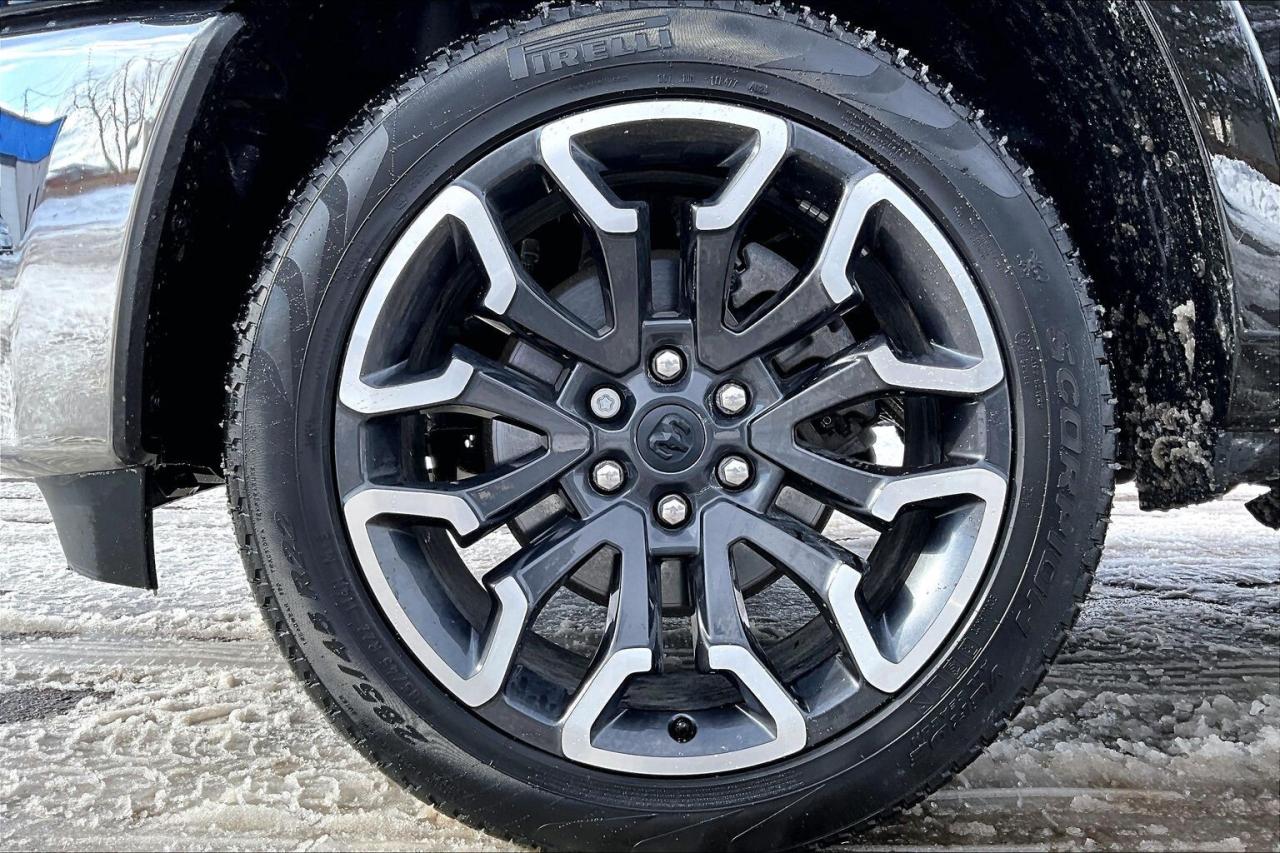 2025 RAM 1500 Limited | Level A | Panoroof | Bed Utility | 4X4 Photo