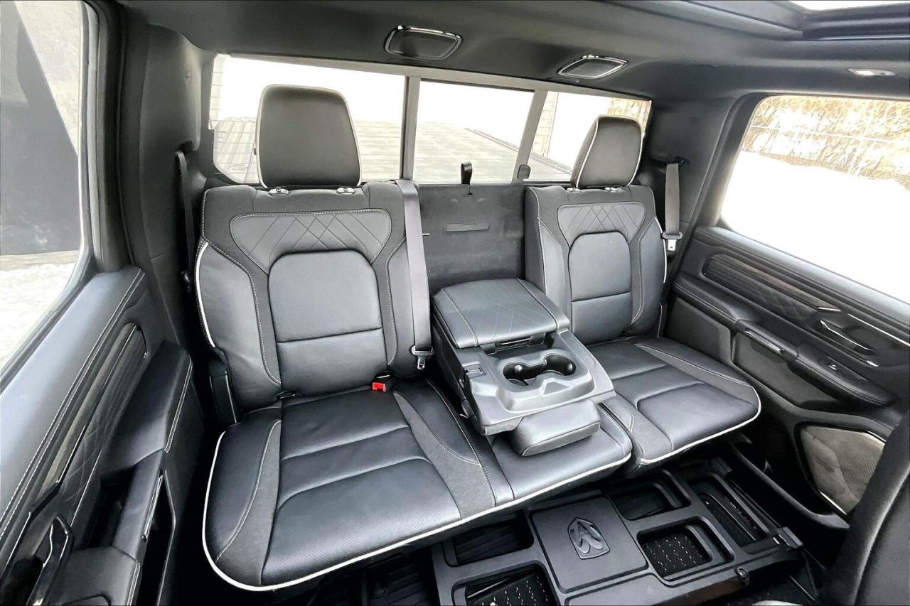 2025 RAM 1500 Limited | Level A | Panoroof | Bed Utility | 4X4 Photo