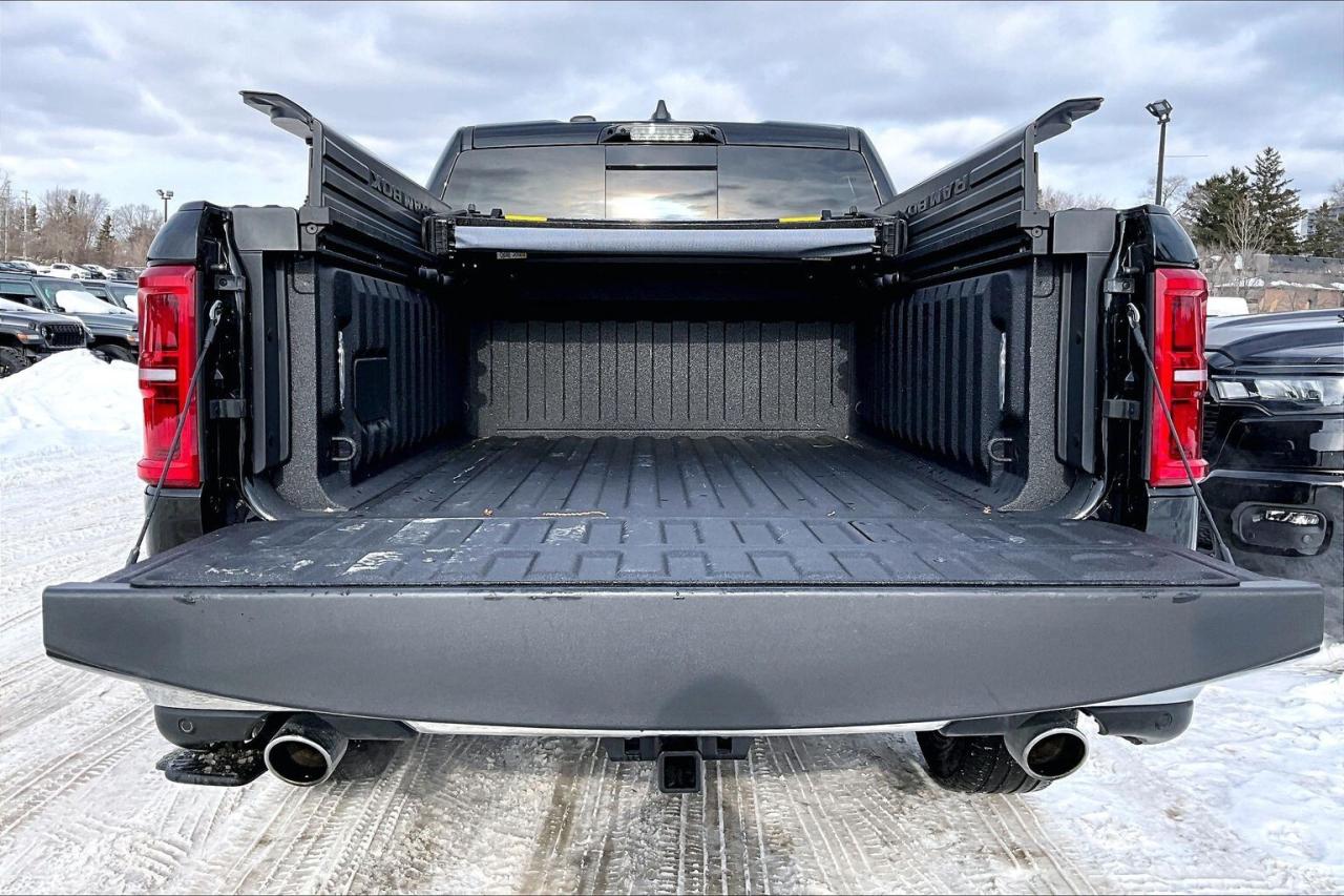 2025 RAM 1500 Limited | Level A | Panoroof | Bed Utility | 4X4 Photo