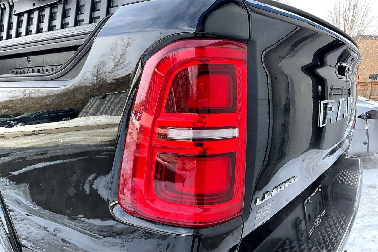 2025 RAM 1500 Limited | Level A | Panoroof | Bed Utility | 4X4 Photo
