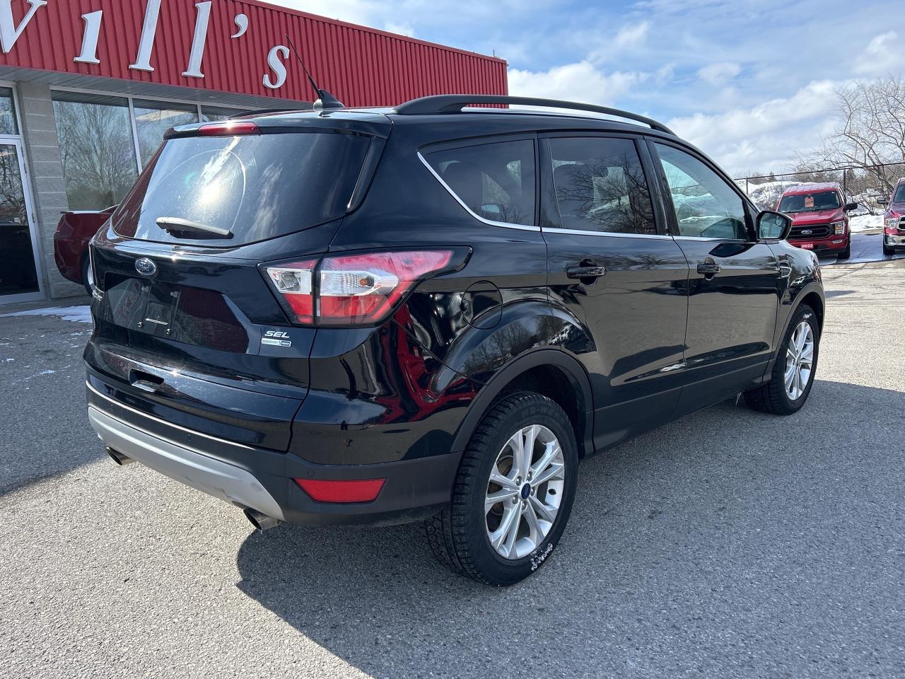 2018 Ford Escape SEL, AWD, HEATED LEATHER, BACK UP CAMERA! - Photo #8