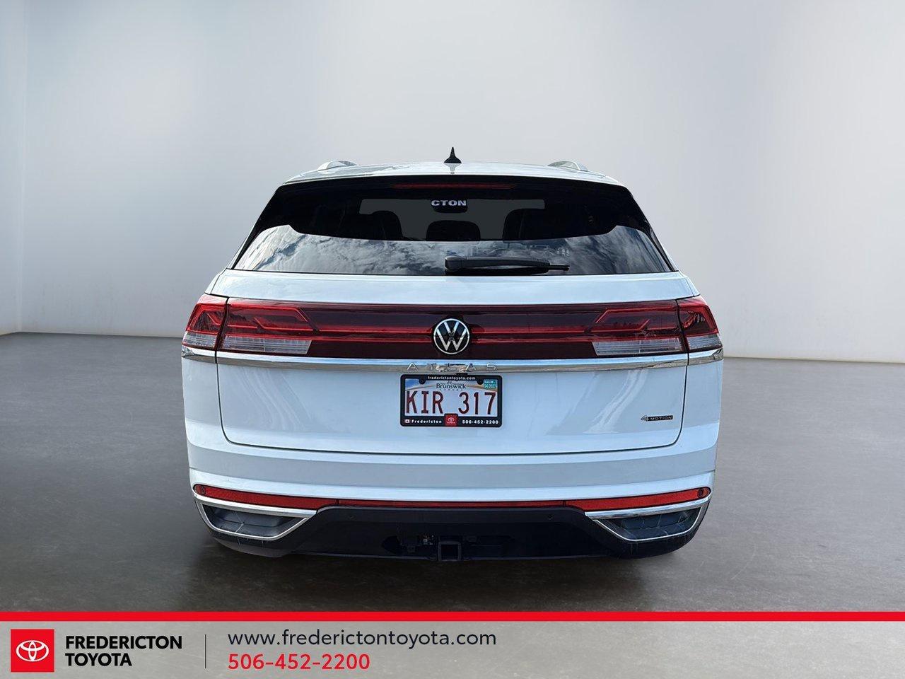 2024 Volkswagen Atlas Cross Sport Highline Photo2