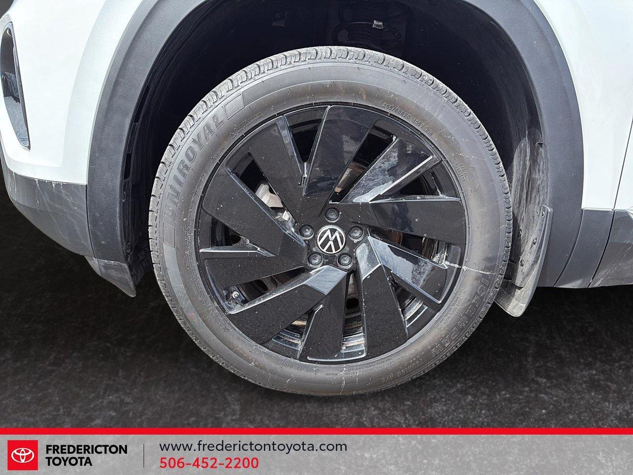 2024 Volkswagen Atlas Cross Sport Highline Photo