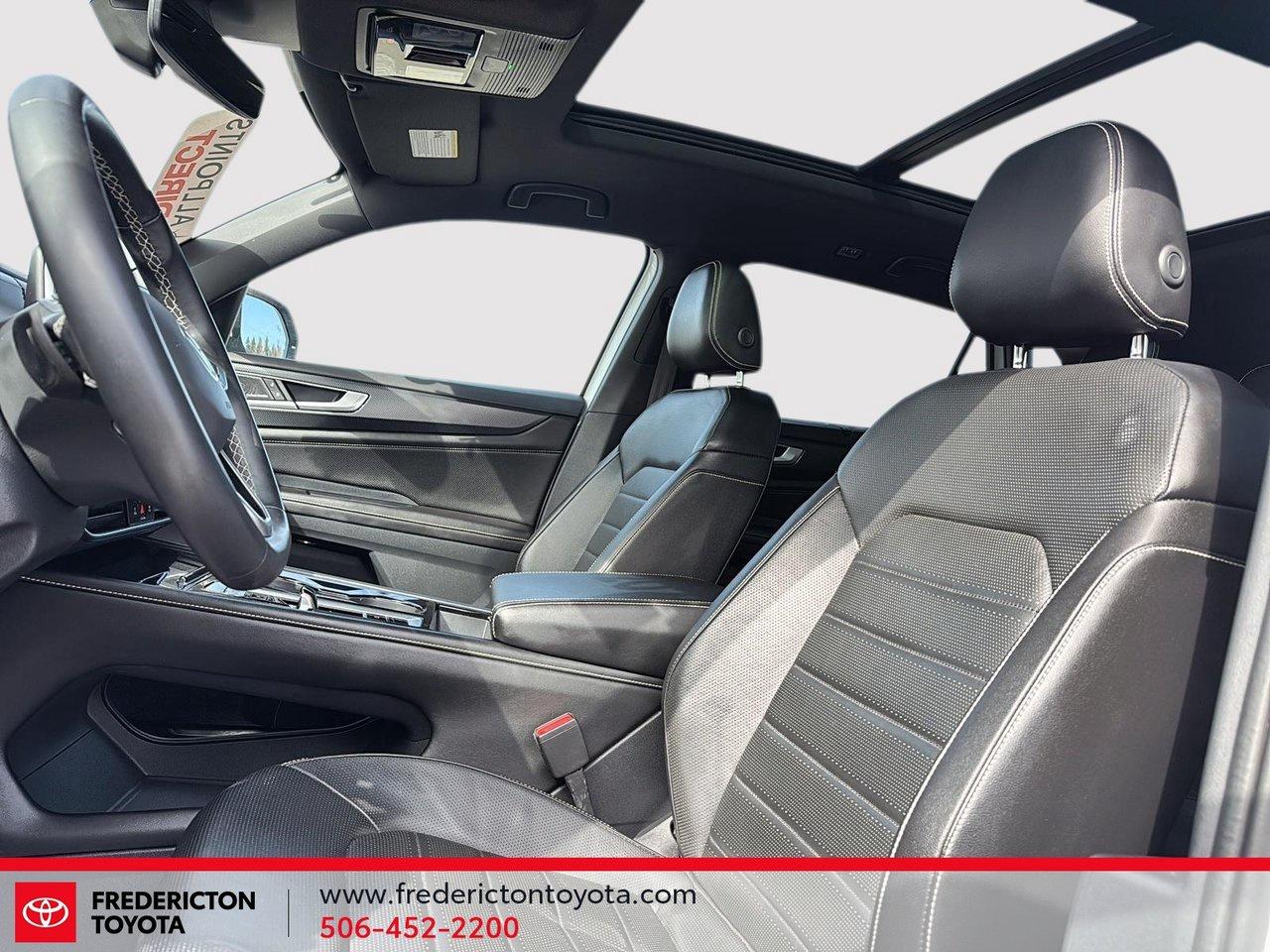 2024 Volkswagen Atlas Cross Sport Highline Photo