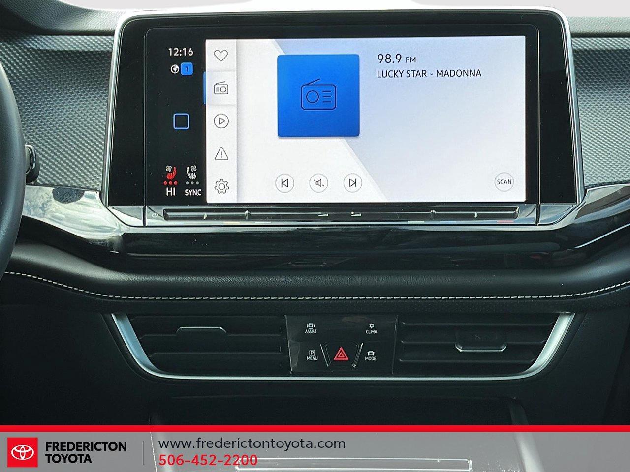 2024 Volkswagen Atlas Cross Sport Highline Photo