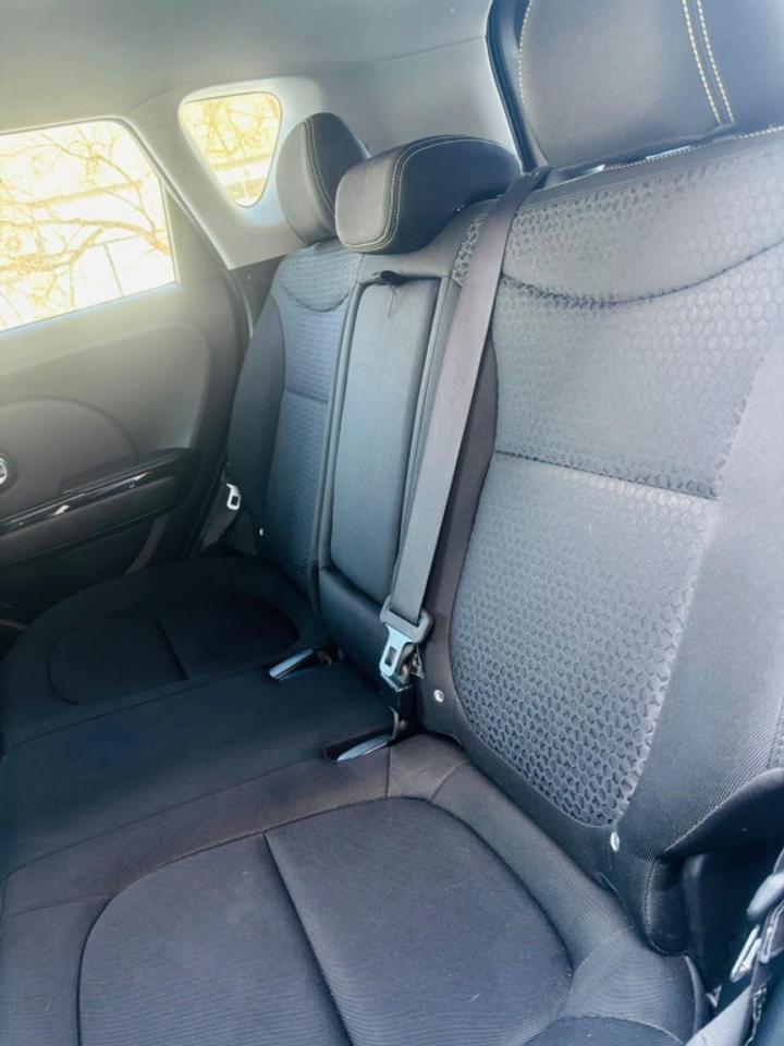 2015 Kia Soul 5dr Wagon Automatic EX+ Photo