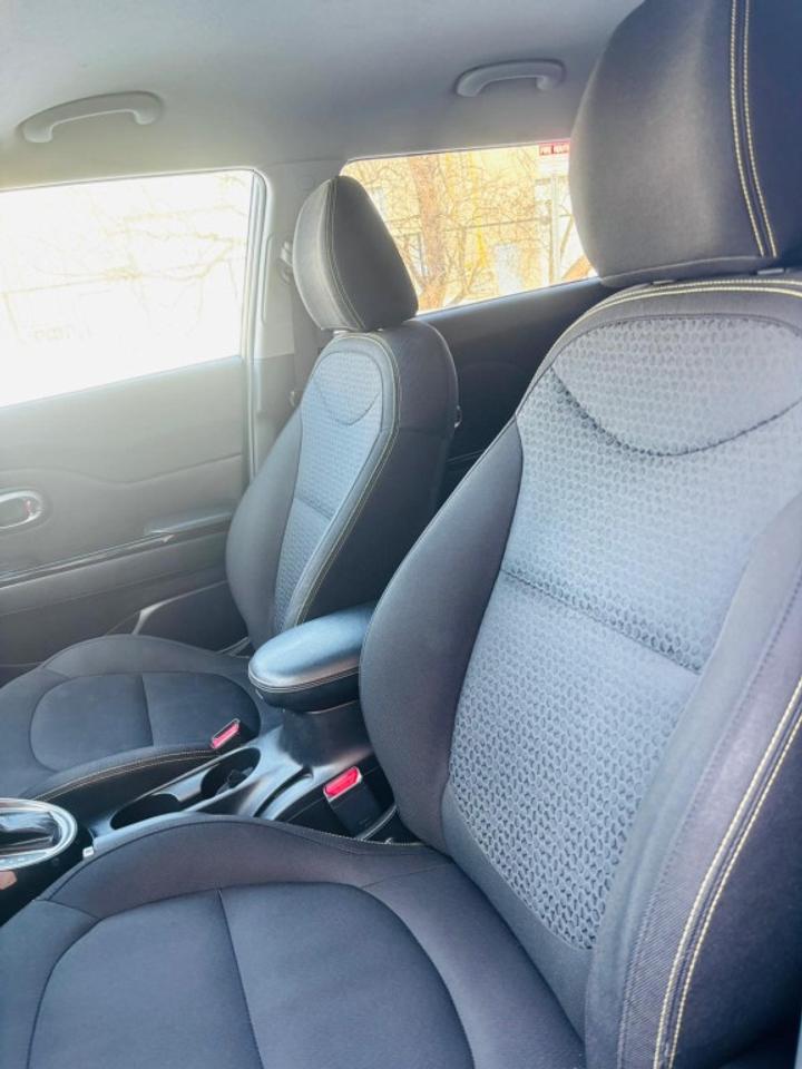 2015 Kia Soul 5dr Wagon Automatic EX+ Photo