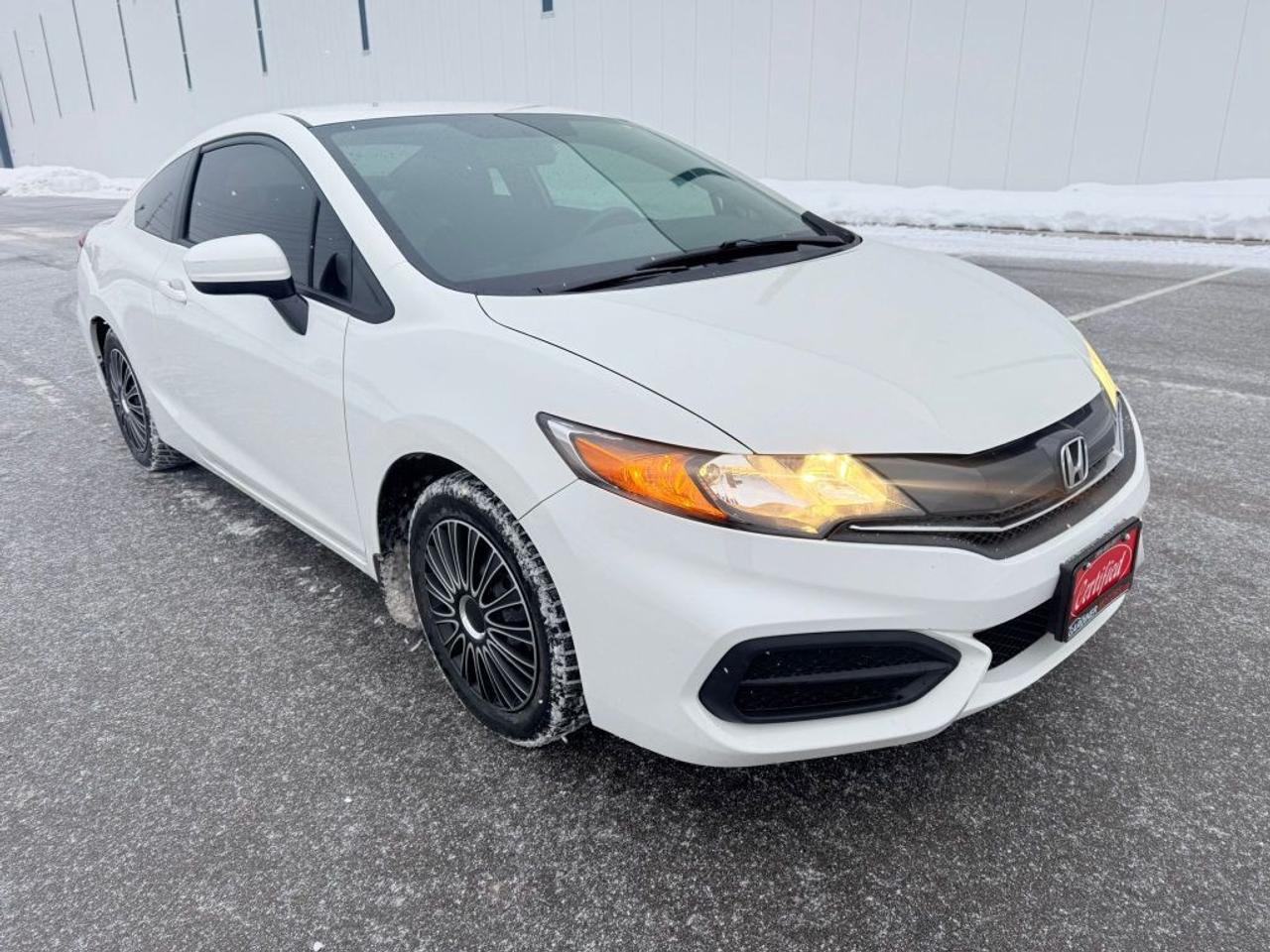 2015 Honda Civic COUPE Auto, FWD, 1.8L 4cyl, Gas Photo3