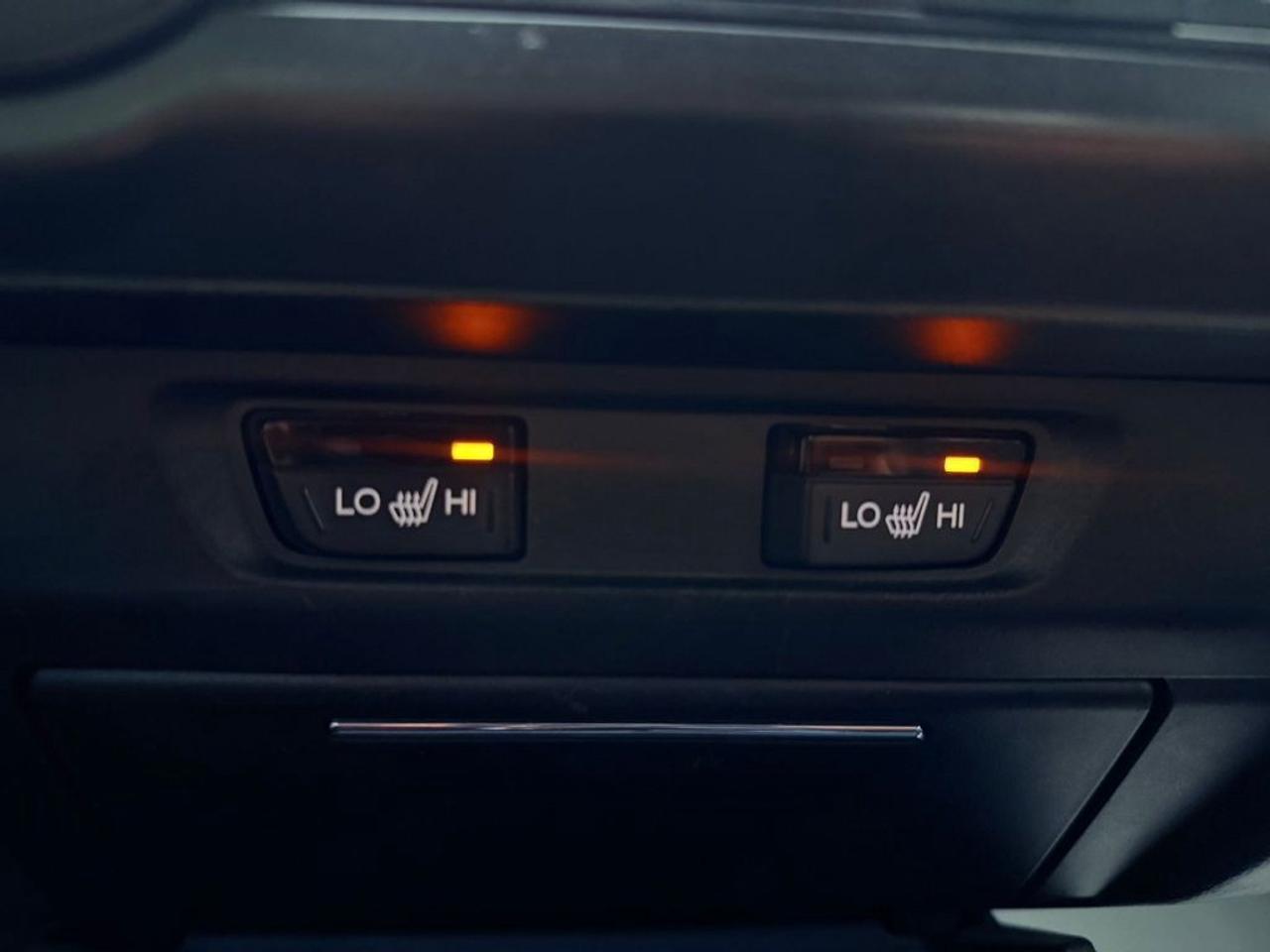 2015 Honda Civic COUPE Auto, FWD, 1.8L 4cyl, Gas Photo