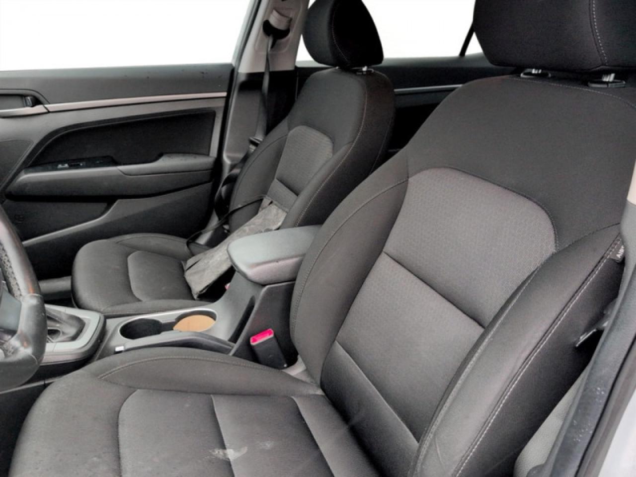 2018 Hyundai Elantra GL SE Photo