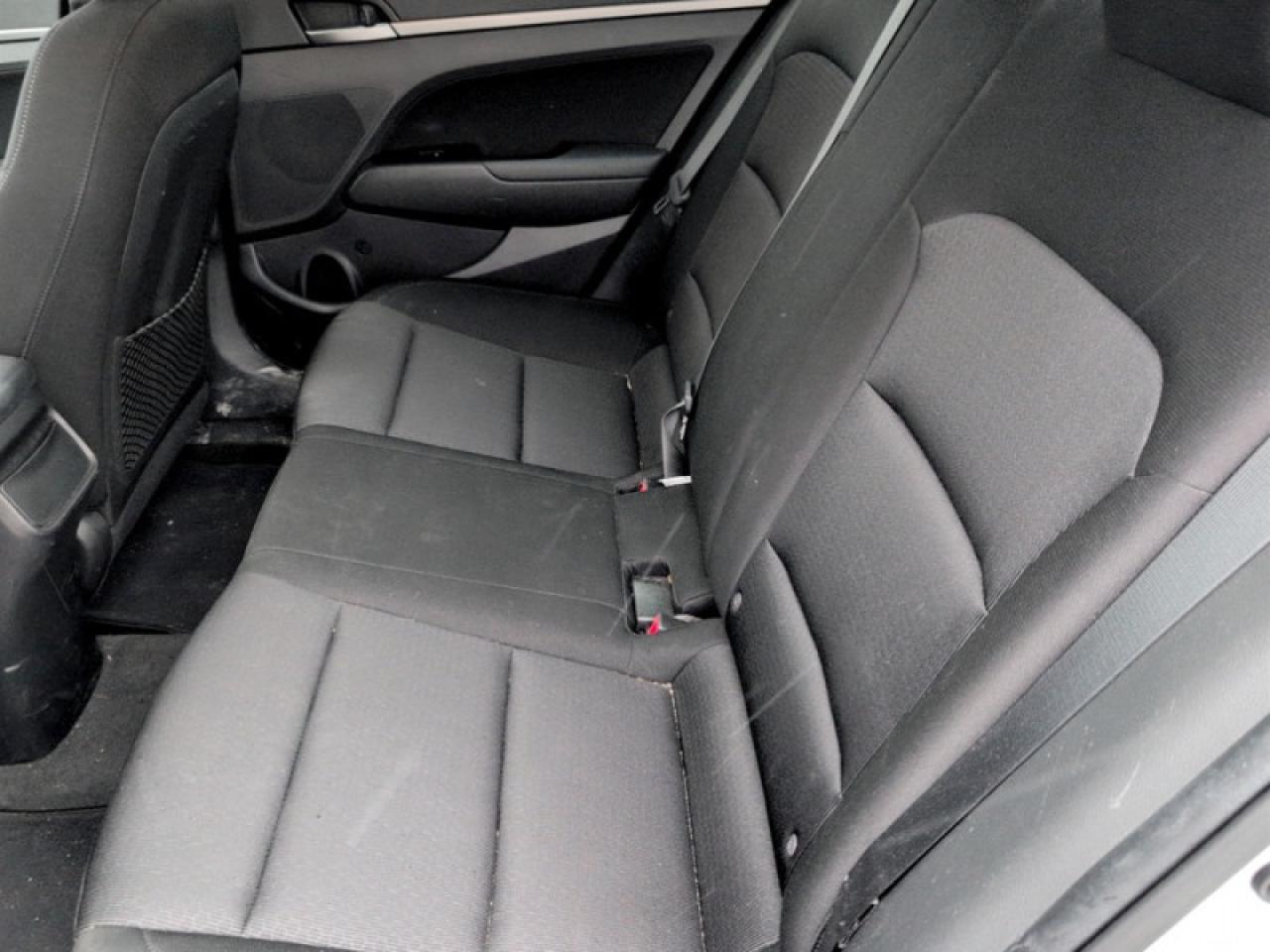 2018 Hyundai Elantra GL SE Photo