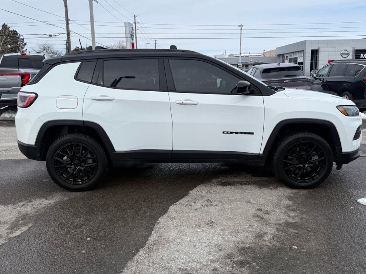 2023 Jeep Compass Altitude  - Leather Seats -  4G Wi-Fi - $100.90 /Wk Photo