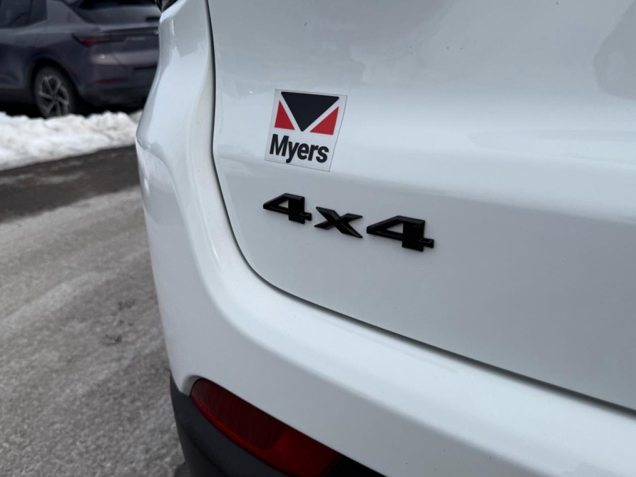 2023 Jeep Compass Altitude  - Leather Seats -  4G Wi-Fi - $100.90 /Wk Photo