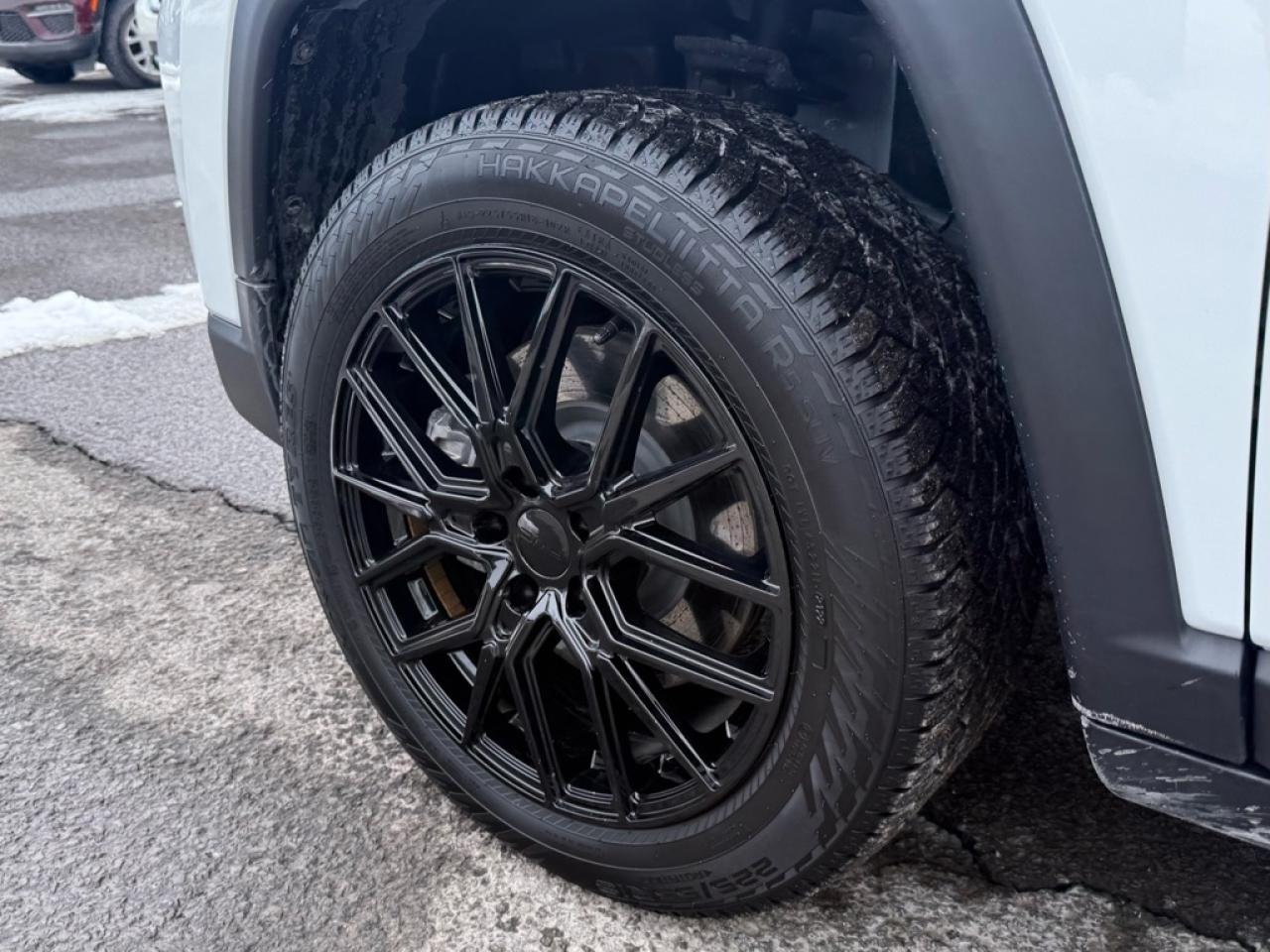 2023 Jeep Compass Altitude  - Leather Seats -  4G Wi-Fi - $100.90 /Wk Photo