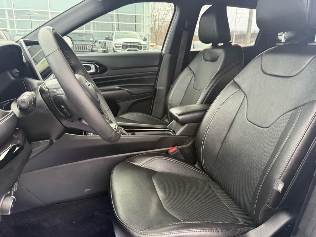 2023 Jeep Compass Altitude  - Leather Seats -  4G Wi-Fi - $100.90 /Wk Photo