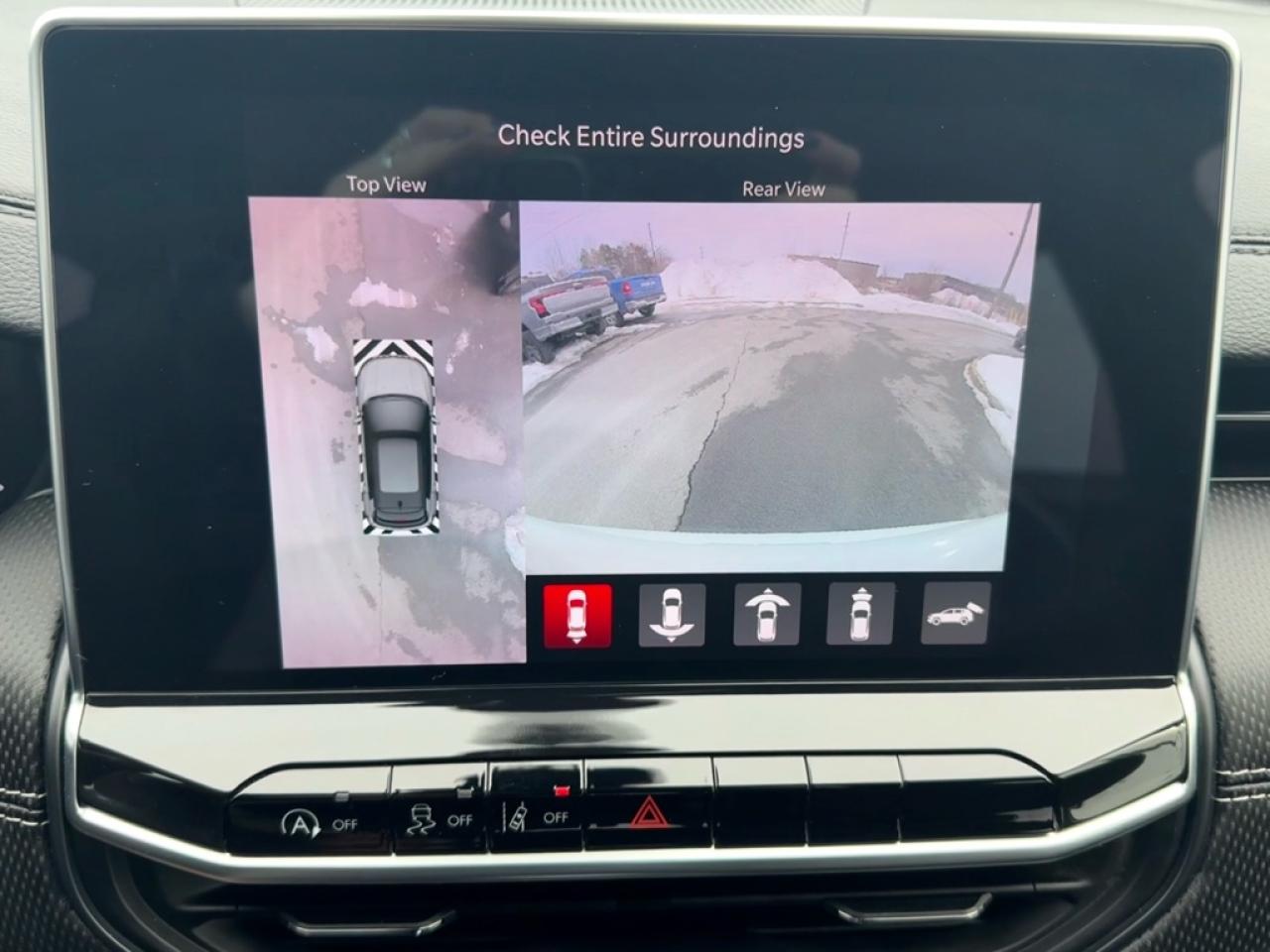 2023 Jeep Compass Altitude  - Leather Seats -  4G Wi-Fi - $100.90 /Wk Photo