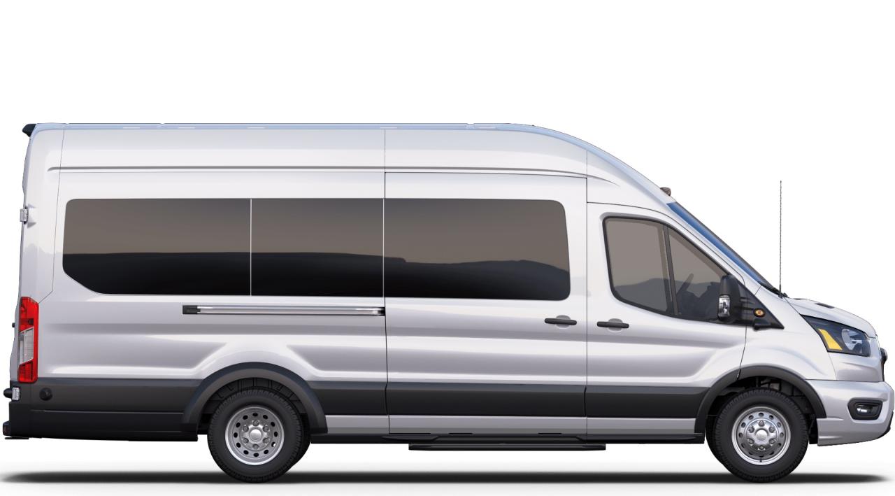 2025 Ford Transit Passenger Wagon XLT Photo4