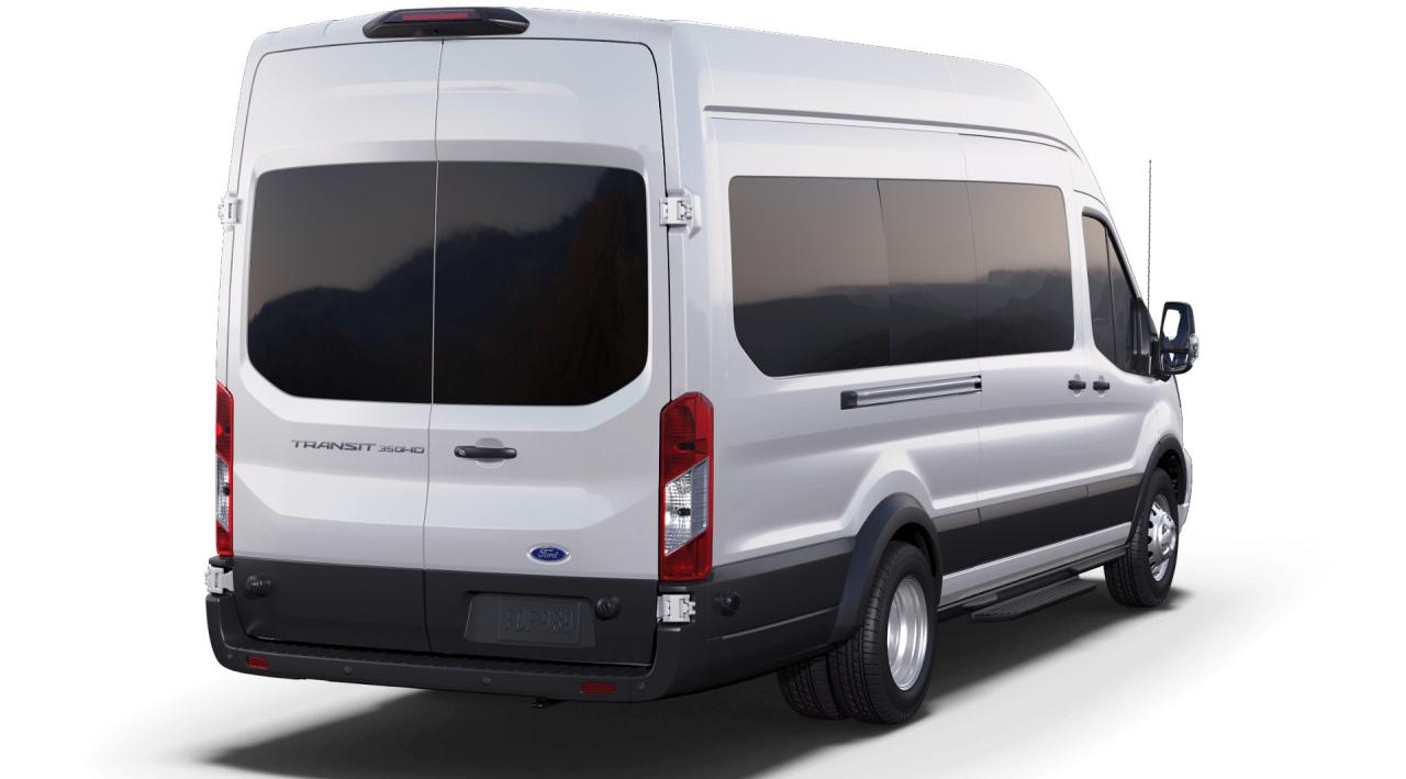 2025 Ford Transit Passenger Wagon XLT Photo2