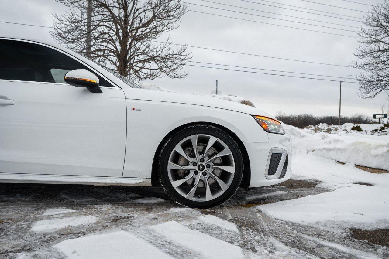 2023 Audi A4 Sedan PROGRESSIV Photo4