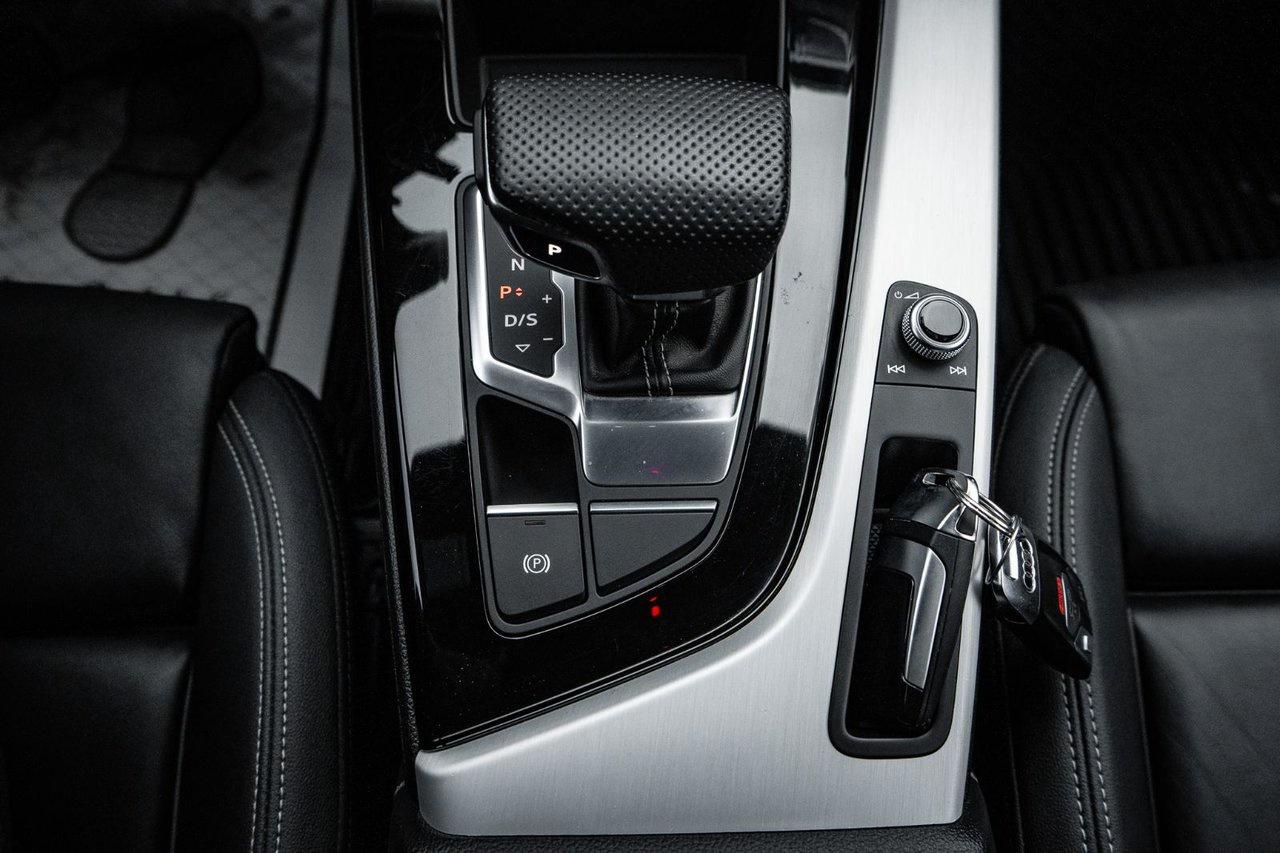 2023 Audi A4 Sedan PROGRESSIV Photo