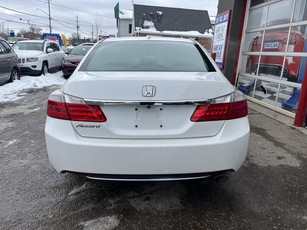 2015 Honda Accord Sedan EX-L Photo4