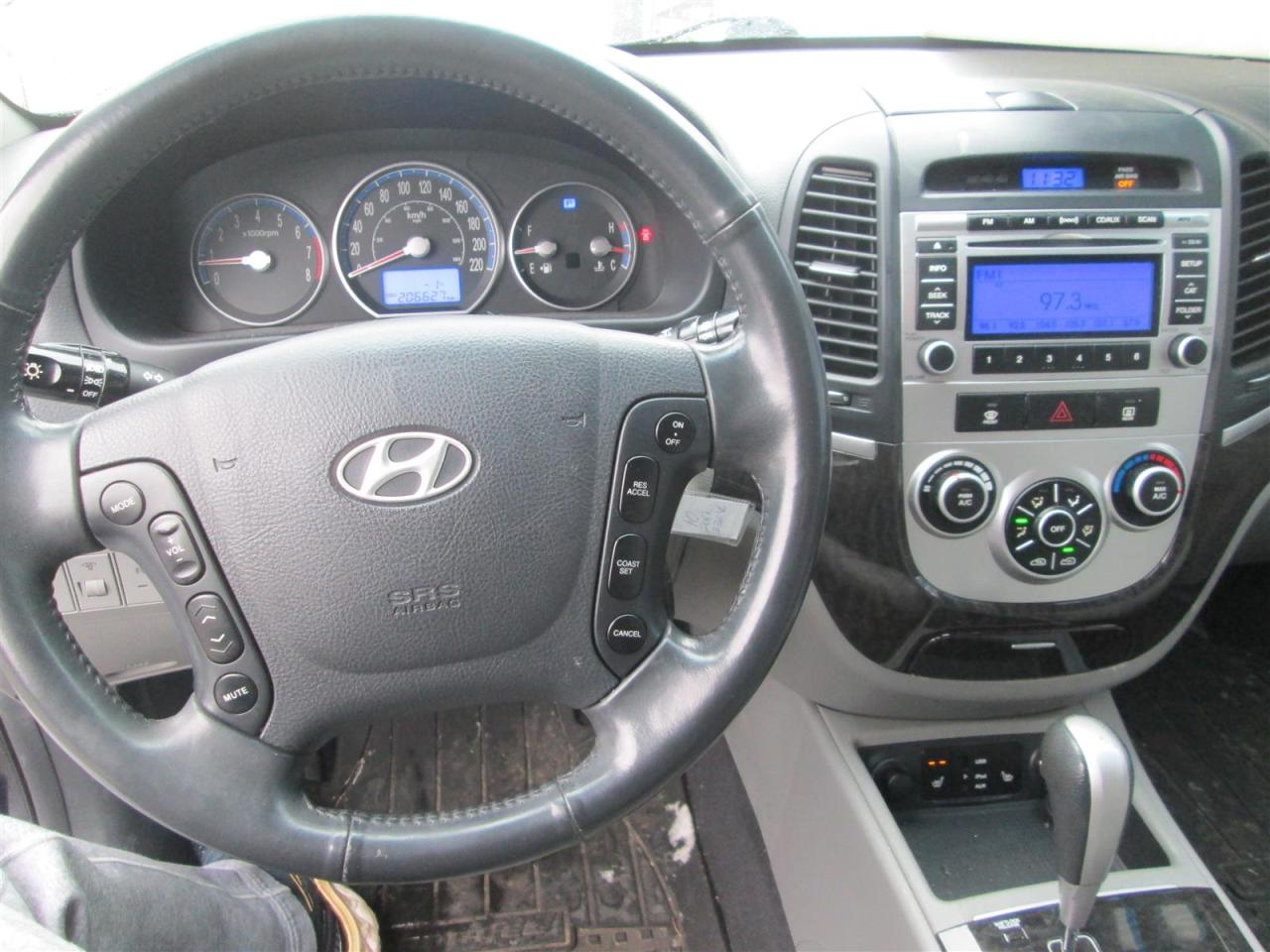 2009 Hyundai Santa Fe GLS Photo