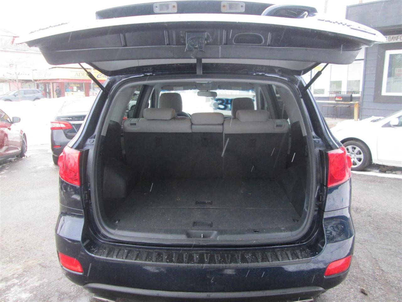 2009 Hyundai Santa Fe GLS Photo
