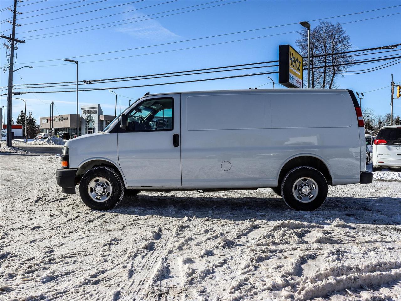 2019 Chevrolet Express  Photo