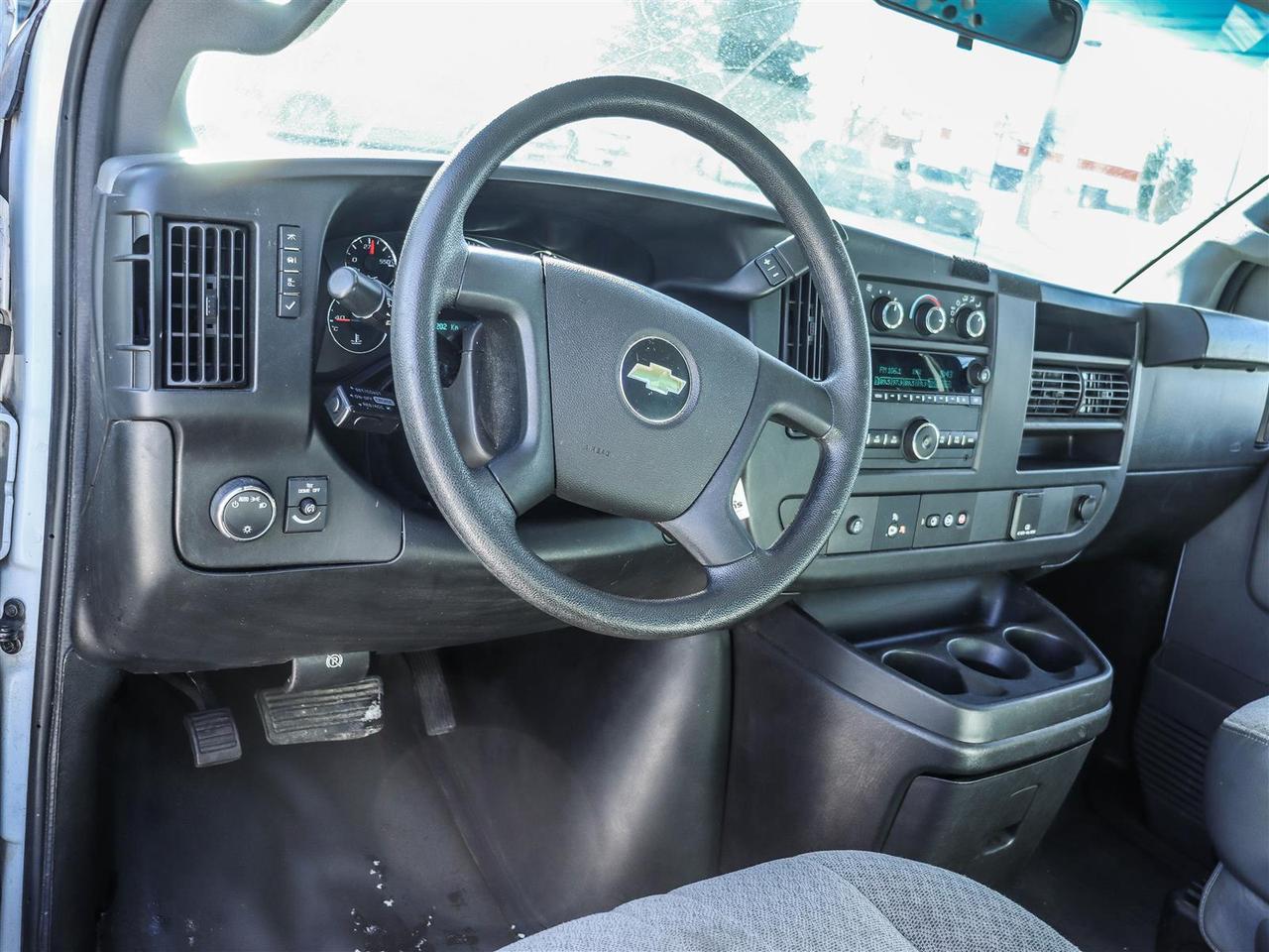 2019 Chevrolet Express  Photo