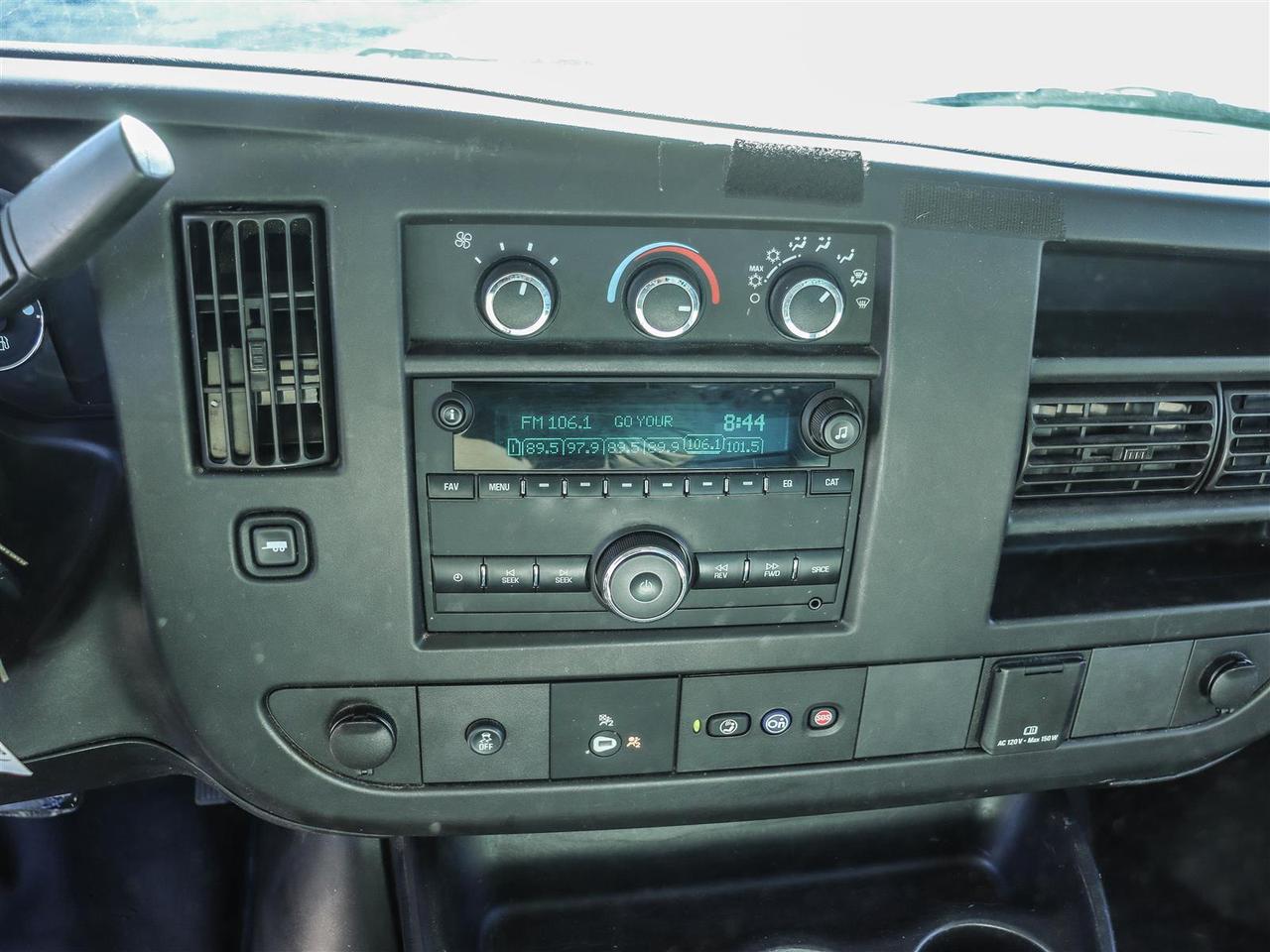 2019 Chevrolet Express  Photo