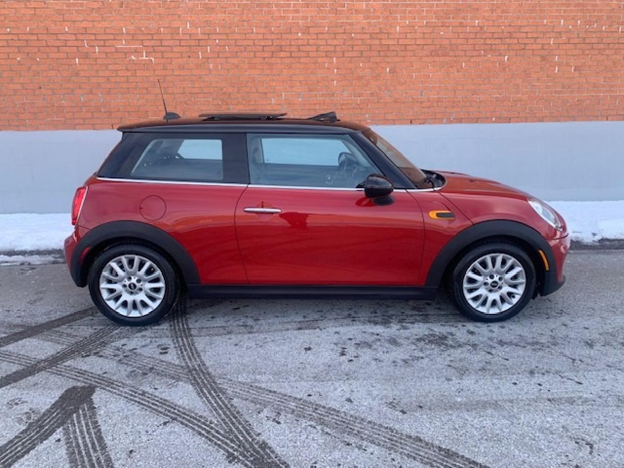 2016 MINI Cooper  Photo