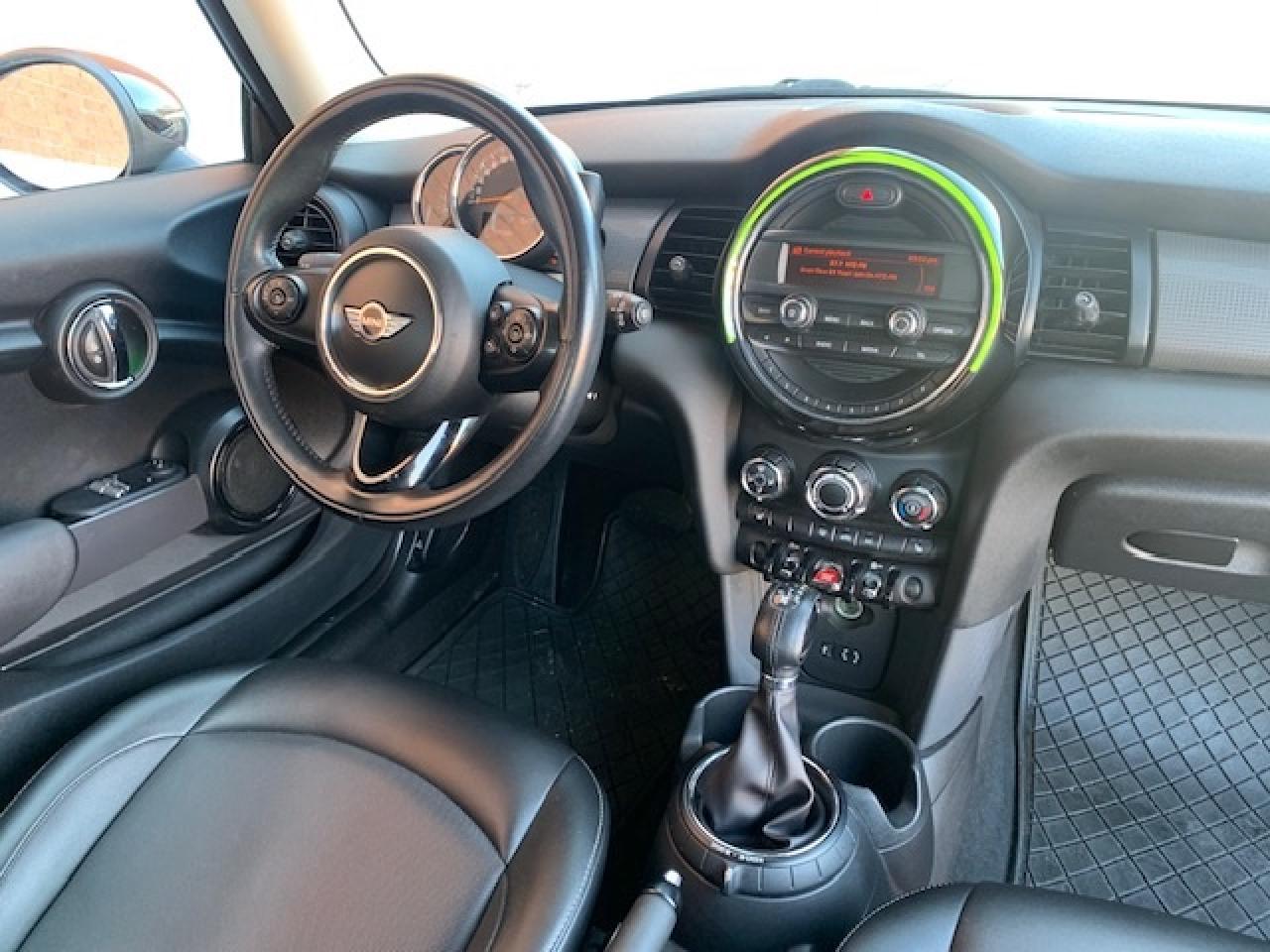 2016 MINI Cooper  Photo