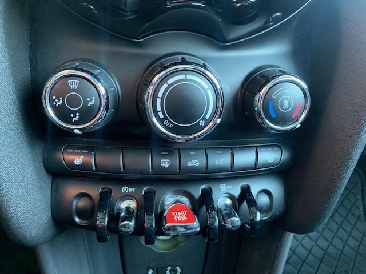 2016 MINI Cooper  Photo