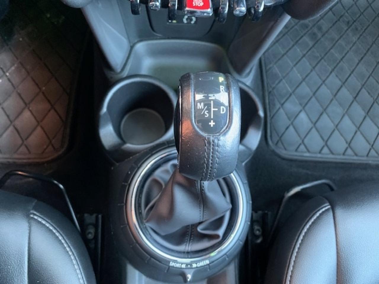 2016 MINI Cooper  Photo