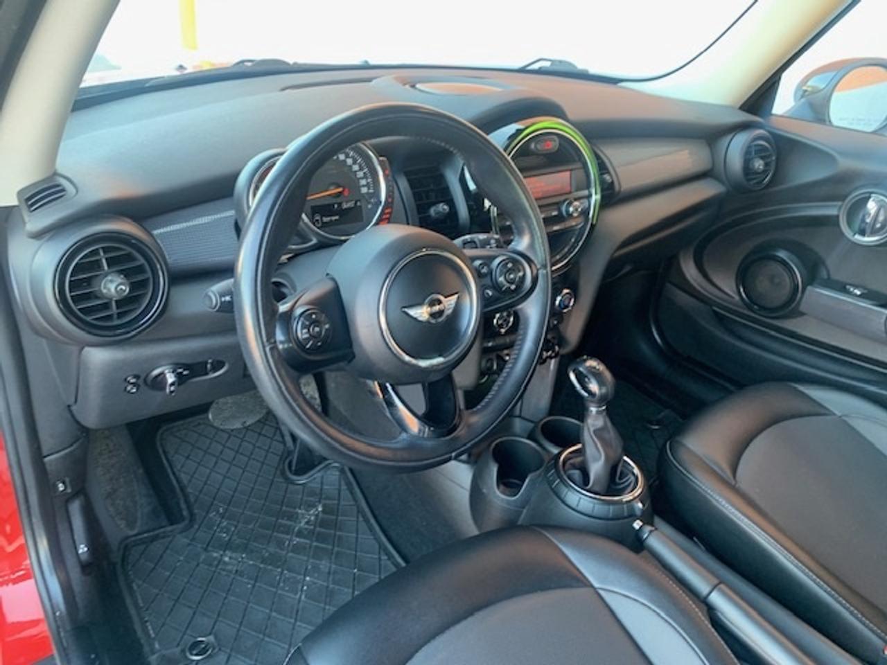 2016 MINI Cooper  Photo
