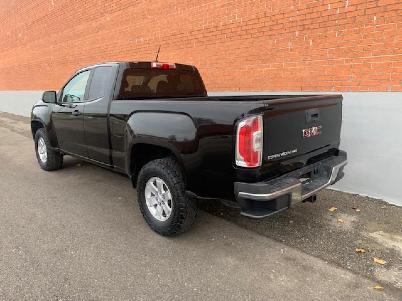 2018 GMC Canyon EXT V6 Photo2