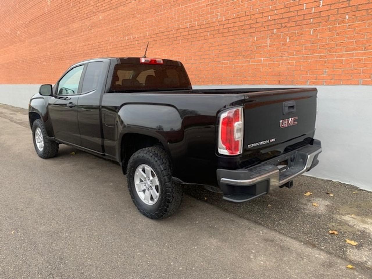 2018 GMC Canyon EXT V6 Photo2