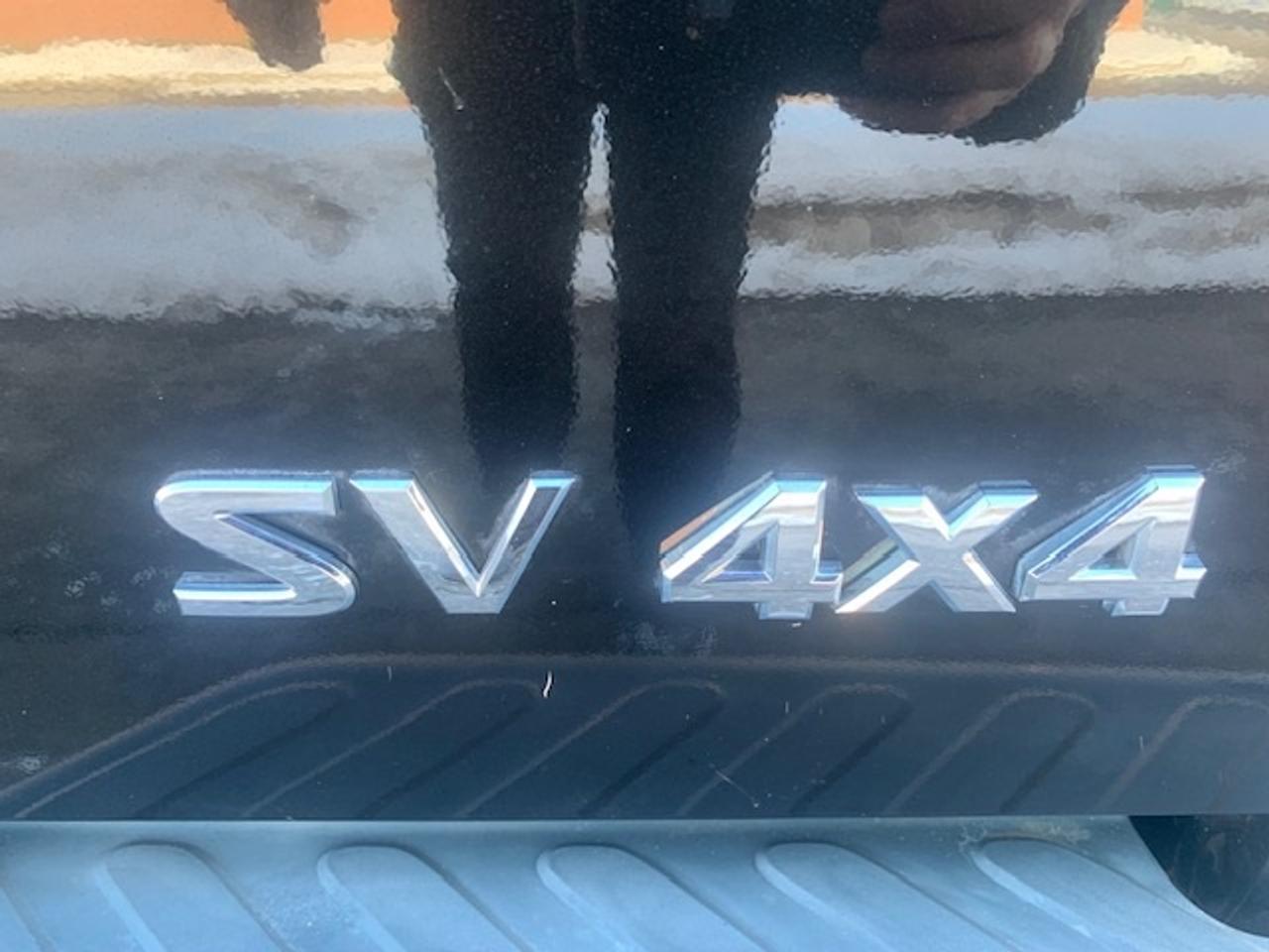 2016 Nissan Frontier SV 4X4 CREW CAB Photo