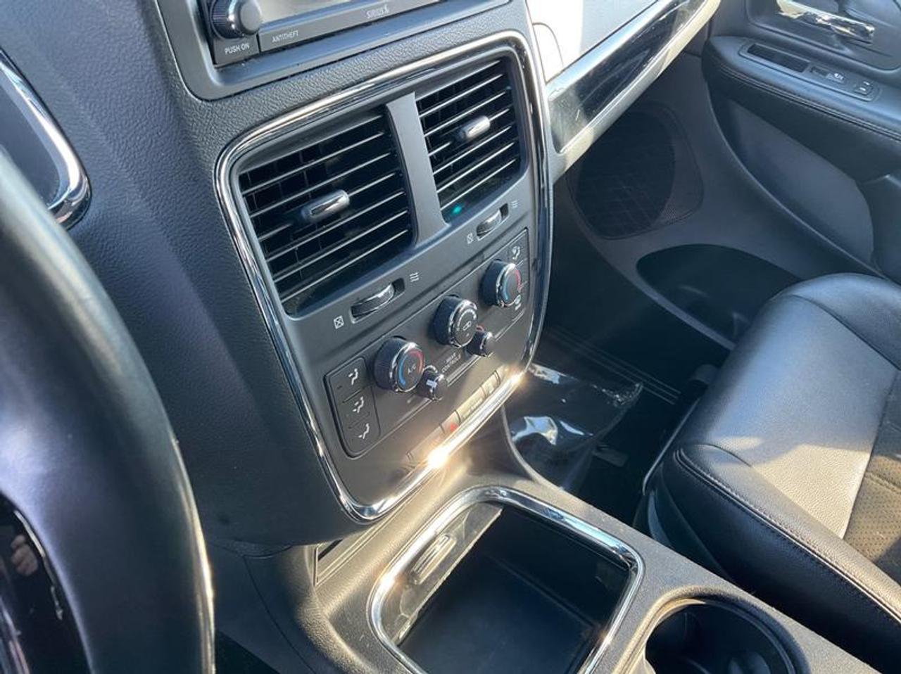 2019 Dodge Grand Caravan 35th Anniversary Photo