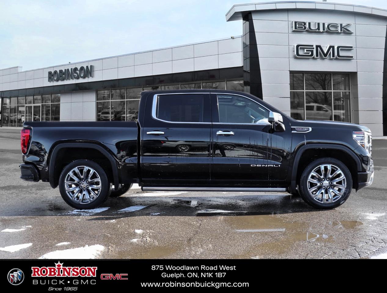 2023 GMC Sierra 1500 Denali Photo2