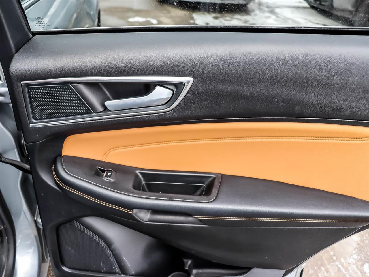 2024 Ford Edge Titanium Photo