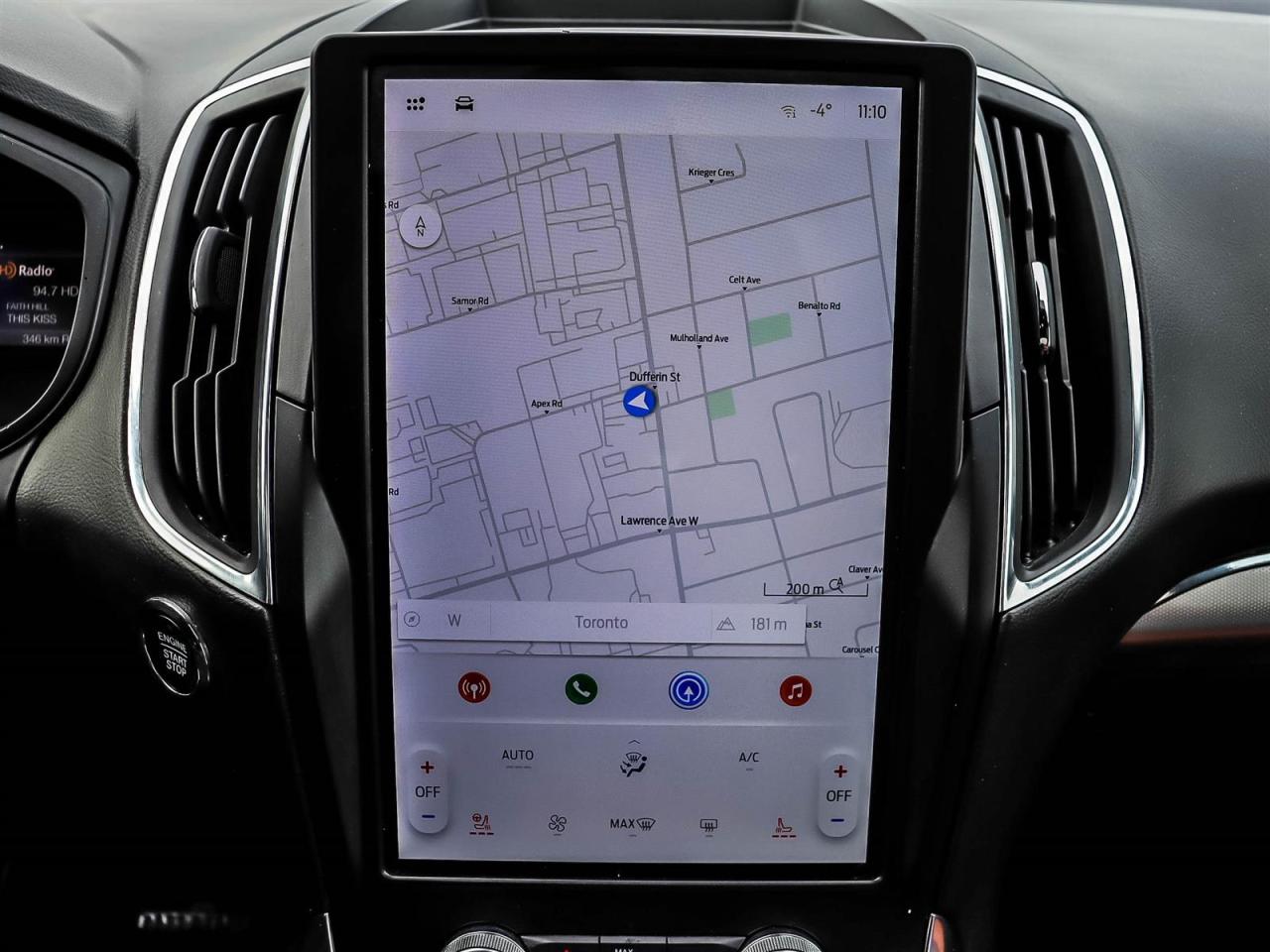 2024 Ford Edge Titanium Photo