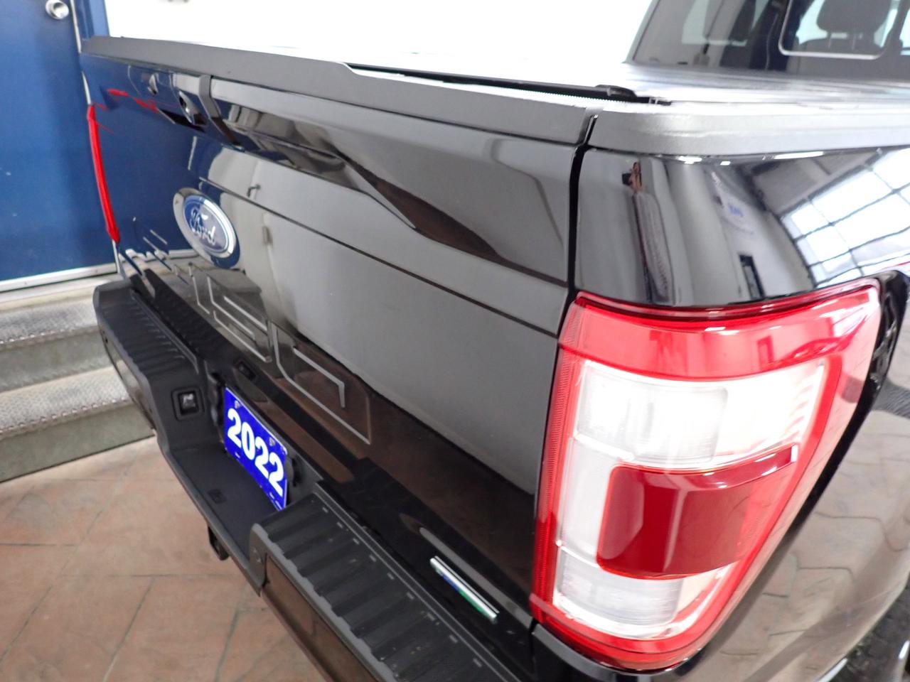 2022 Ford F-150 LARIAT SUPERCREW LEATHER NAVI SUNROOF 6'5 BOX 502A TWIN PANEL 4WD Photo3