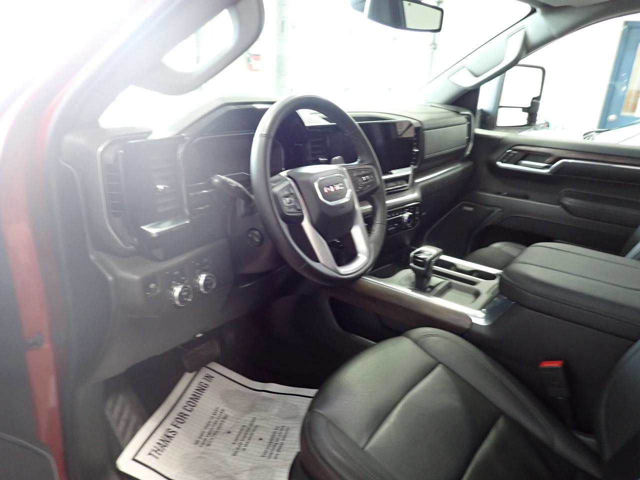 2024 GMC Sierra 1500 SLT CREW CAB 4WD LEATHER SUNROOF Photo