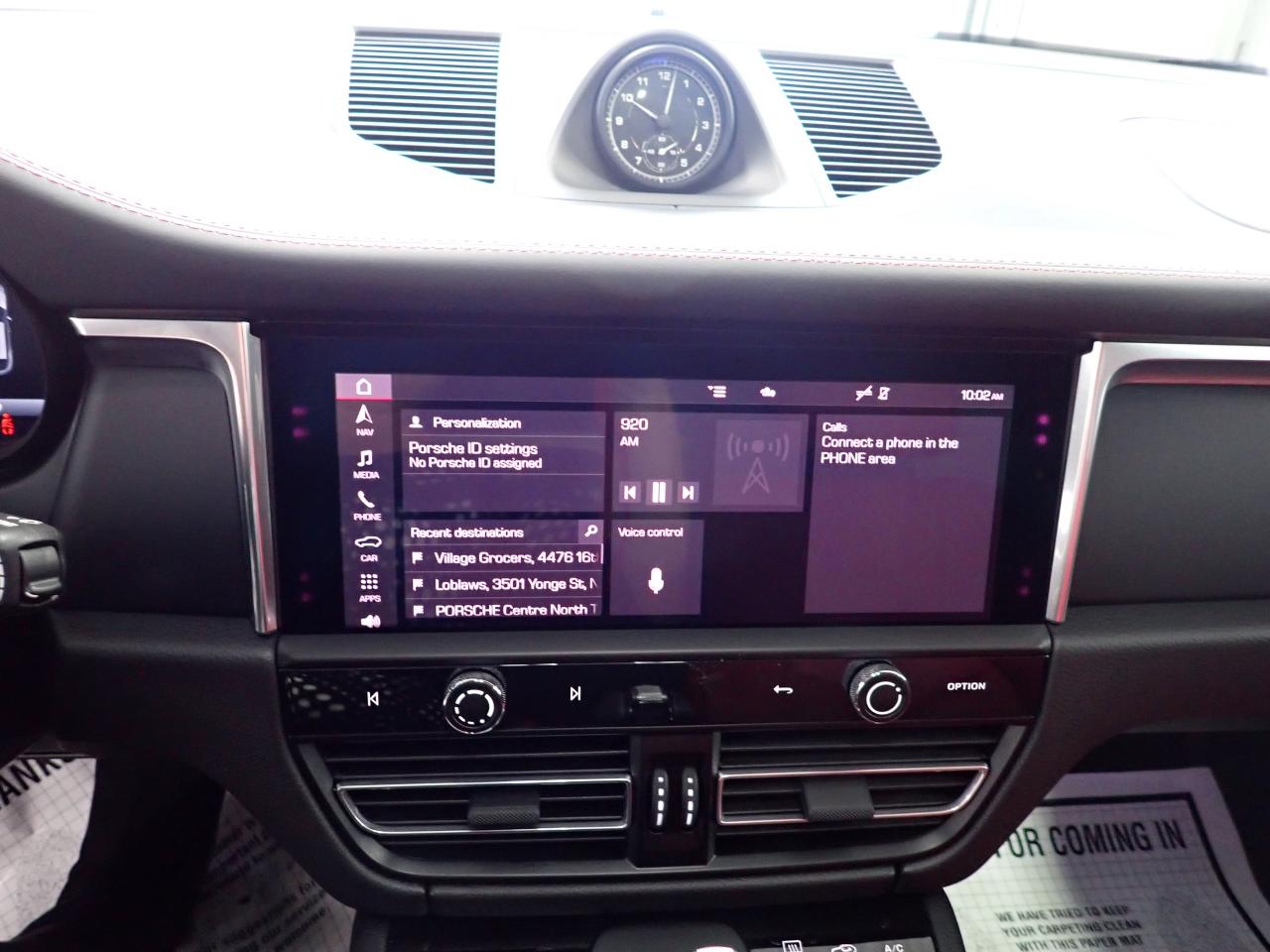 2025 Porsche Macan 4WD LEATHER NAVI SUNROOF Photo